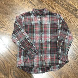 Men’s Large long sleeves buttons down shirt